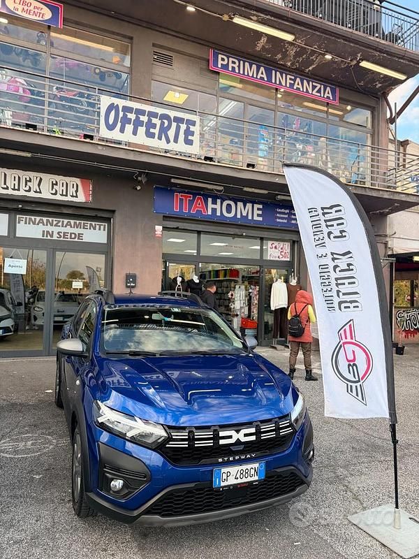 Usata Dacia Sandero Comfort 100 CV (73 kW) 2023 Blu Berlina