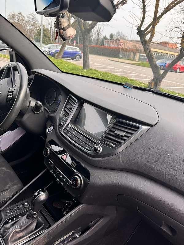 Usata Hyundai Tucson GO! 141 CV (103 kW) 2018 Grigio SUV