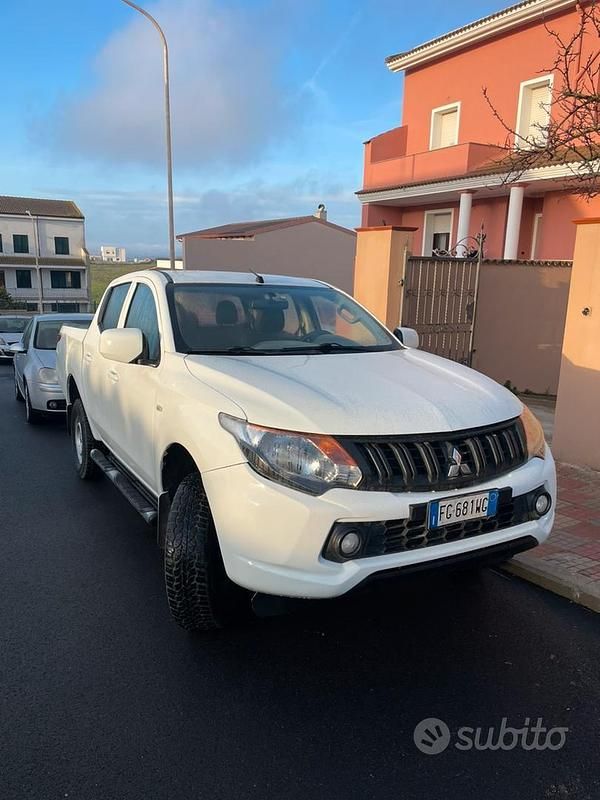 Usata Mitsubishi L200 2017 Bianco Pick-up