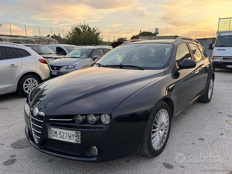 Usata Alfa Romeo 159 Distinctive 150 CV (110 kW) 2008 Nero Station wagon