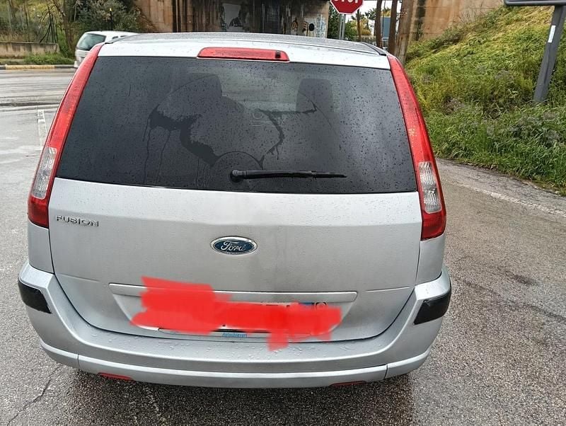 Usata Ford Fusion Titanium 68 CV (50 kW) 2008 Argento Utilitaria