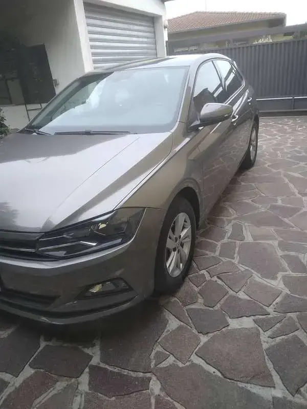 Usata VW Polo Highline 95 CV (69 kW) 2017 Berlina