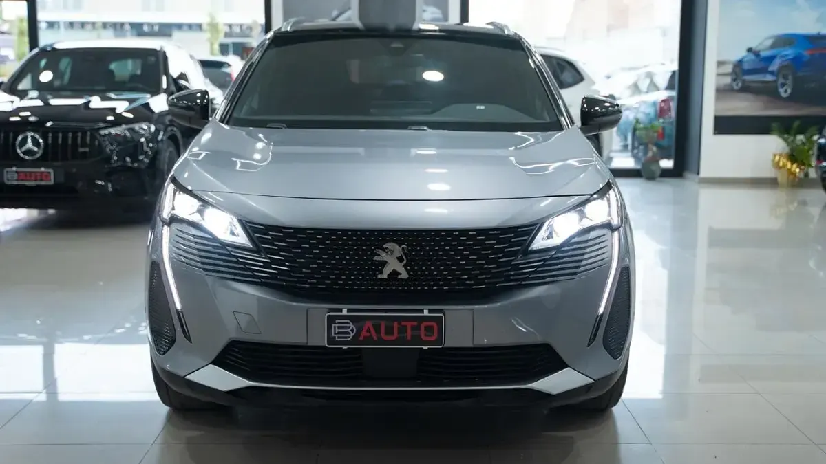 Usata Peugeot 3008 GT 131 CV (96 kW) 2022 Argento SUV