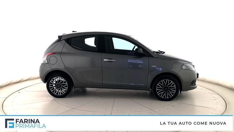 Usata Lancia Ypsilon S 69 CV (50 kW) 2024 Grigio Utilitaria