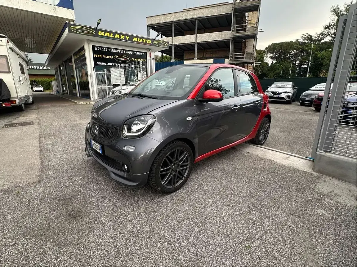 Usata Smart ForFour Brabus 90 CV (66 kW) 2022 Grigio Utilitaria
