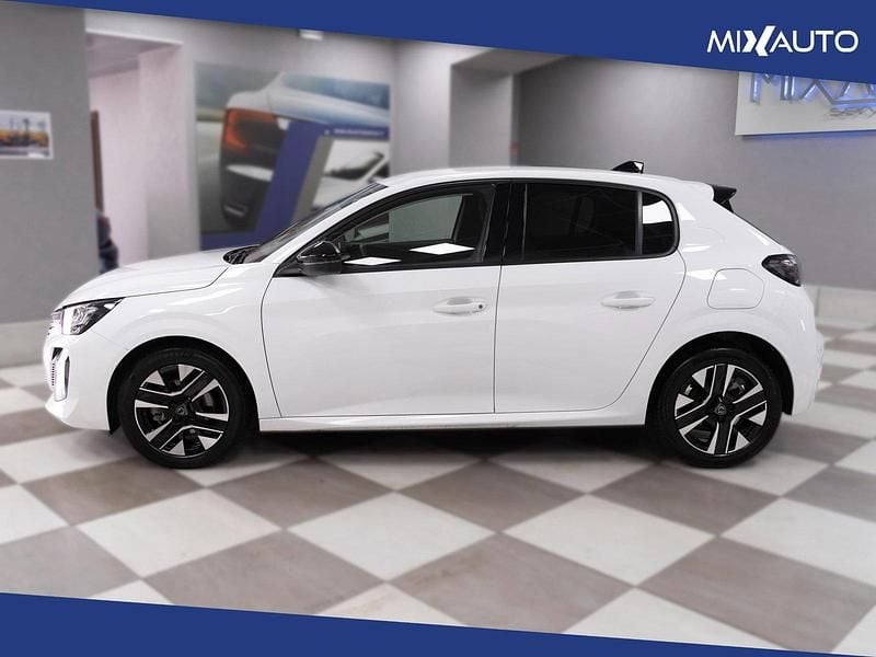 Usata Peugeot 208 Allure 101 CV (74 kW) 2025 Bianco Utilitaria