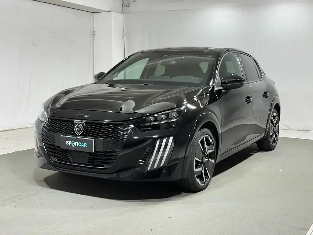 Usata Peugeot 208 GT 136 CV (100 kW) 2025 Utilitaria