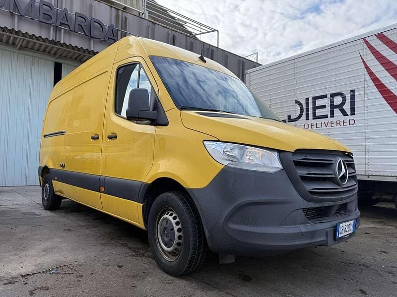 Usata Mercedes Sprinter 114 CV (83 kW) 2020 Giallo Furgone