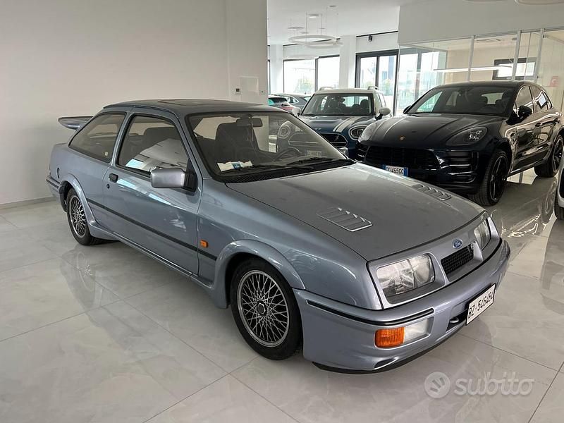 Usata Ford Sierra RS 204 CV (150 kW) 1991 Blu Utilitaria