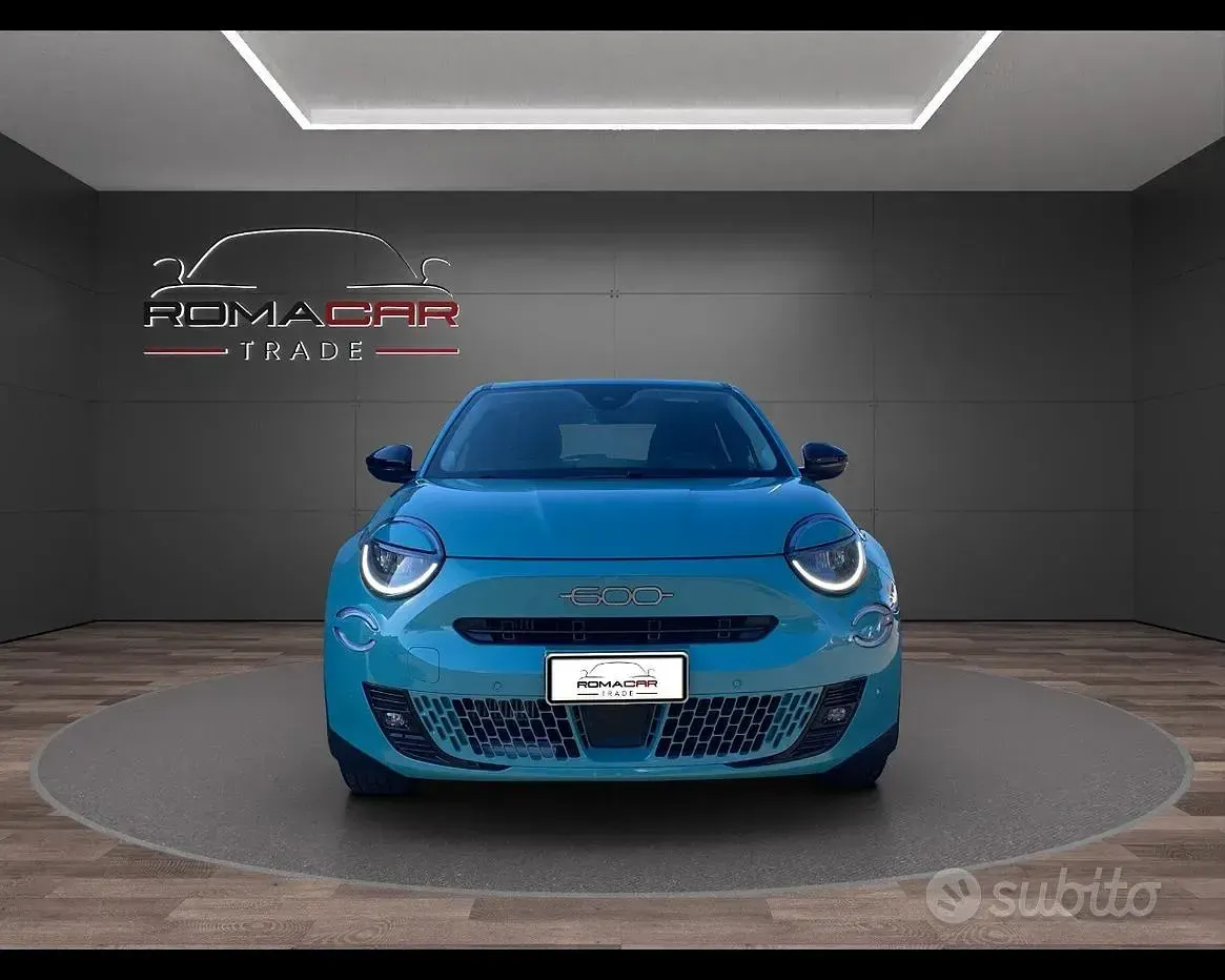 Usata Fiat 600 136 CV (100 kW) 2025 Bluazzurro SUV