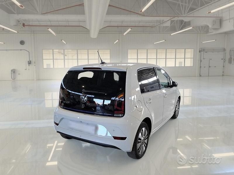 Usata VW e-up! 60 kW (82 CV) 2021 Bianco Utilitaria