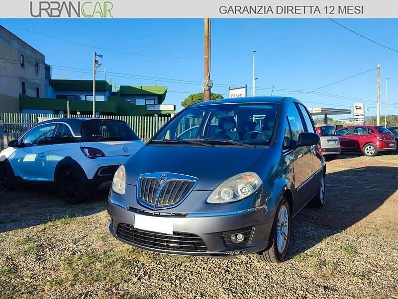 Usata Lancia Musa 95 CV (69 kW) 2012 Grigio Monovolume