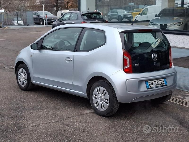 Usata VW up! Move 75 CV (55 kW) 2013 Grigio Utilitaria