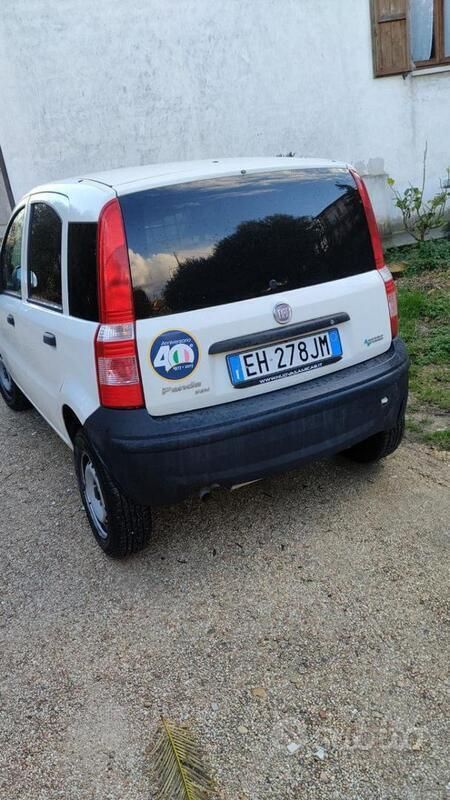 Usata 2011 Fiat Panda Due volumi | 2500 € (Buon prezzo) - Immagine 1/3
