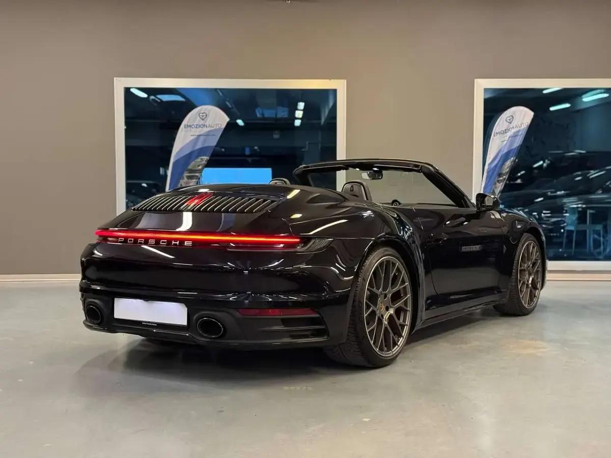Usata Porsche 911 Carrera 4S Cabriolet 450 CV (330 kW) 2019 Nero jet Cabrio
