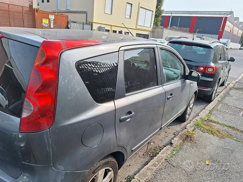 Usata Nissan Note 110 CV (80 kW) 2006 Grigio Berlina