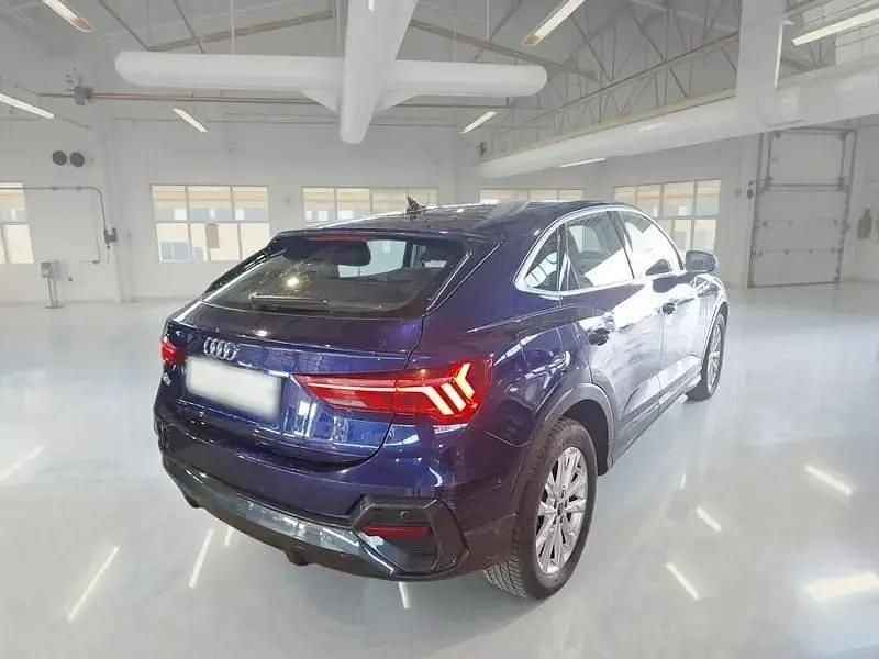 Usata Audi Q3 Sportback Business Plus 150 CV (110 kW) 2022 Blu SUV