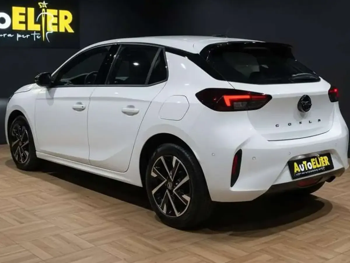 Usata Opel Corsa 101 CV (74 kW) 2025 Bianco Utilitaria