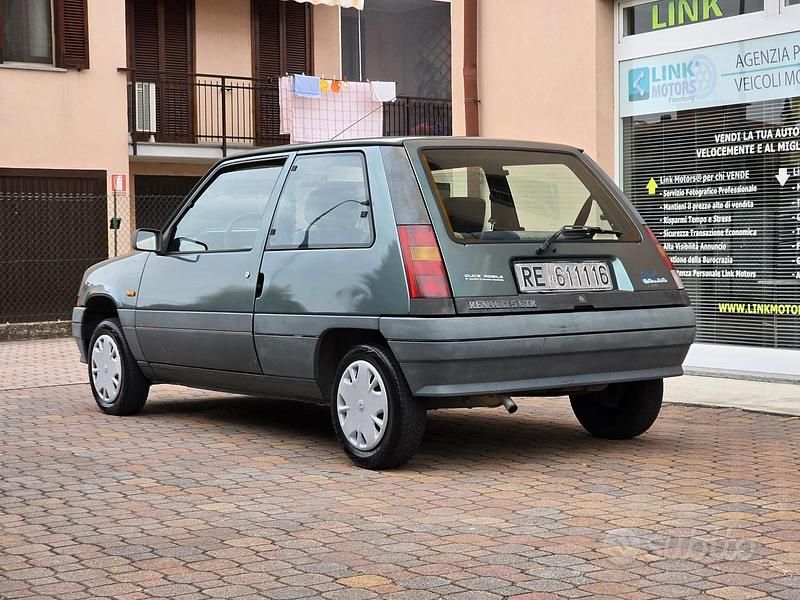 Usata Renault Super 5 54 CV (39 kW) 1990 Verde Utilitaria