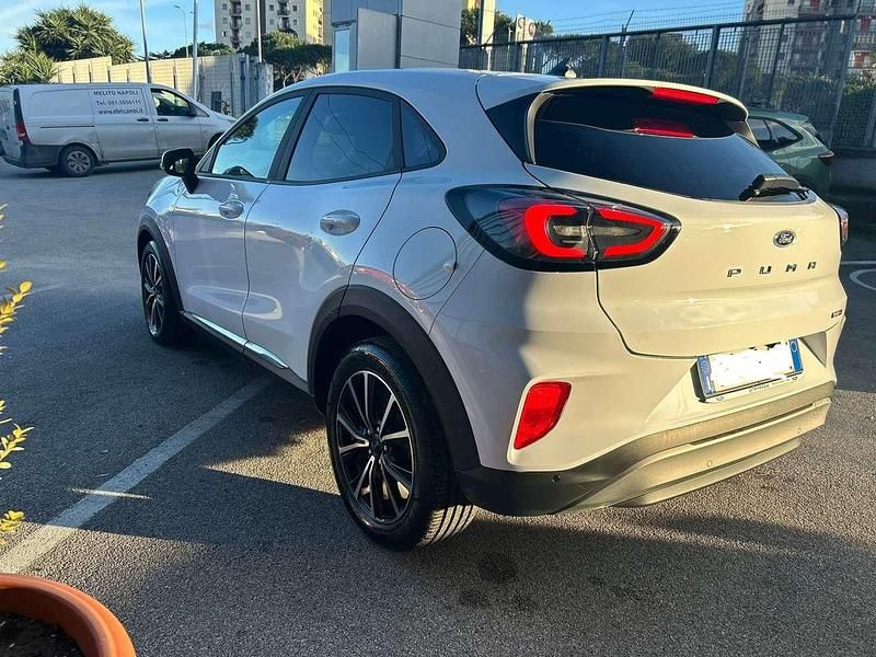 Usata Ford Puma Titanium 125 CV (91 kW) 2022 Frozen white SUV