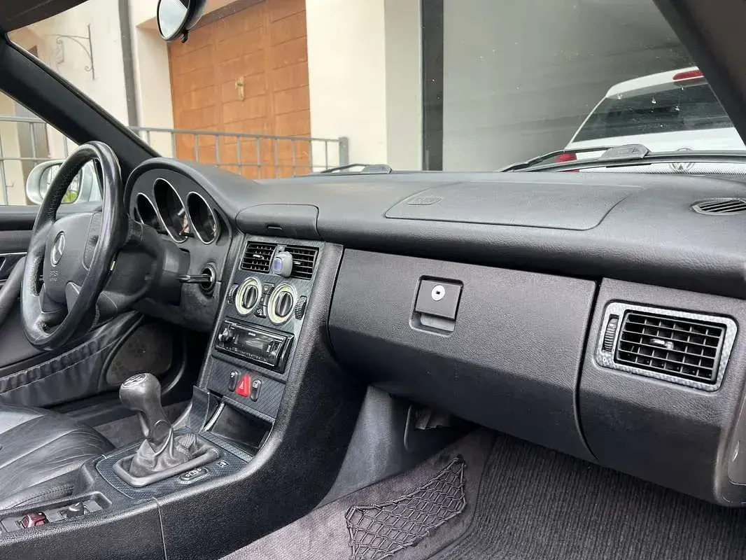 Usata Mercedes SLK200 136 CV (100 kW) 2000 Grigio Cabrio