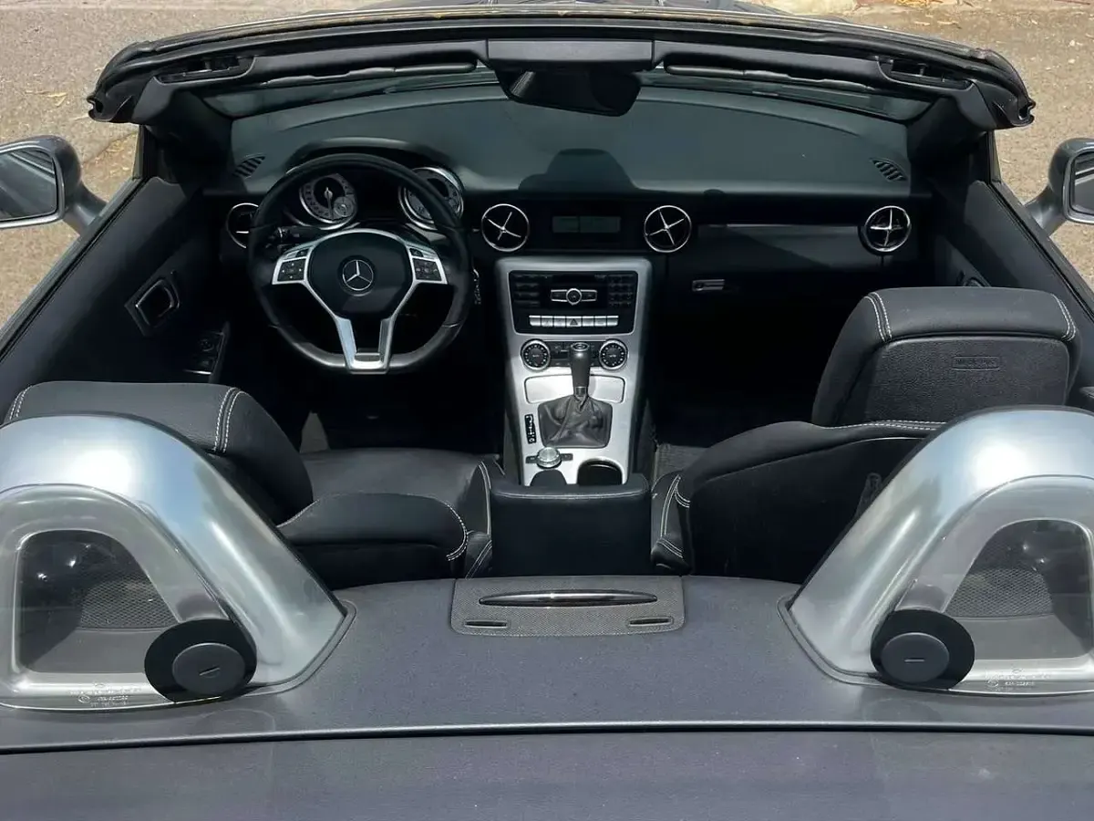 Usata Mercedes SLK250 AMG 204 CV (150 kW) 2015 Argento Cabrio