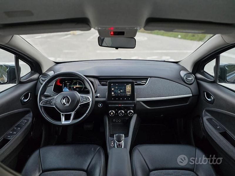 Usata Renault Zoe Zen 80 kW (109 CV) 2021 Grigio Utilitaria