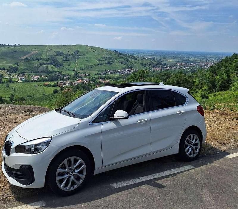 Bianco Usata 2019 BMW 218 Active Tourer Monovolume | 12.300 € (Buon prezzo) - Immagine 1/2