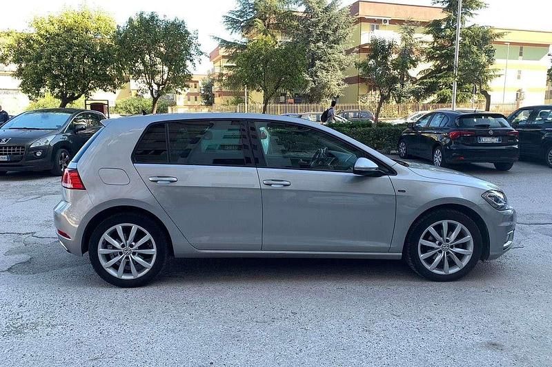 Usata VW Golf VII Business 116 CV (85 kW) 2018 Grigio Berlina