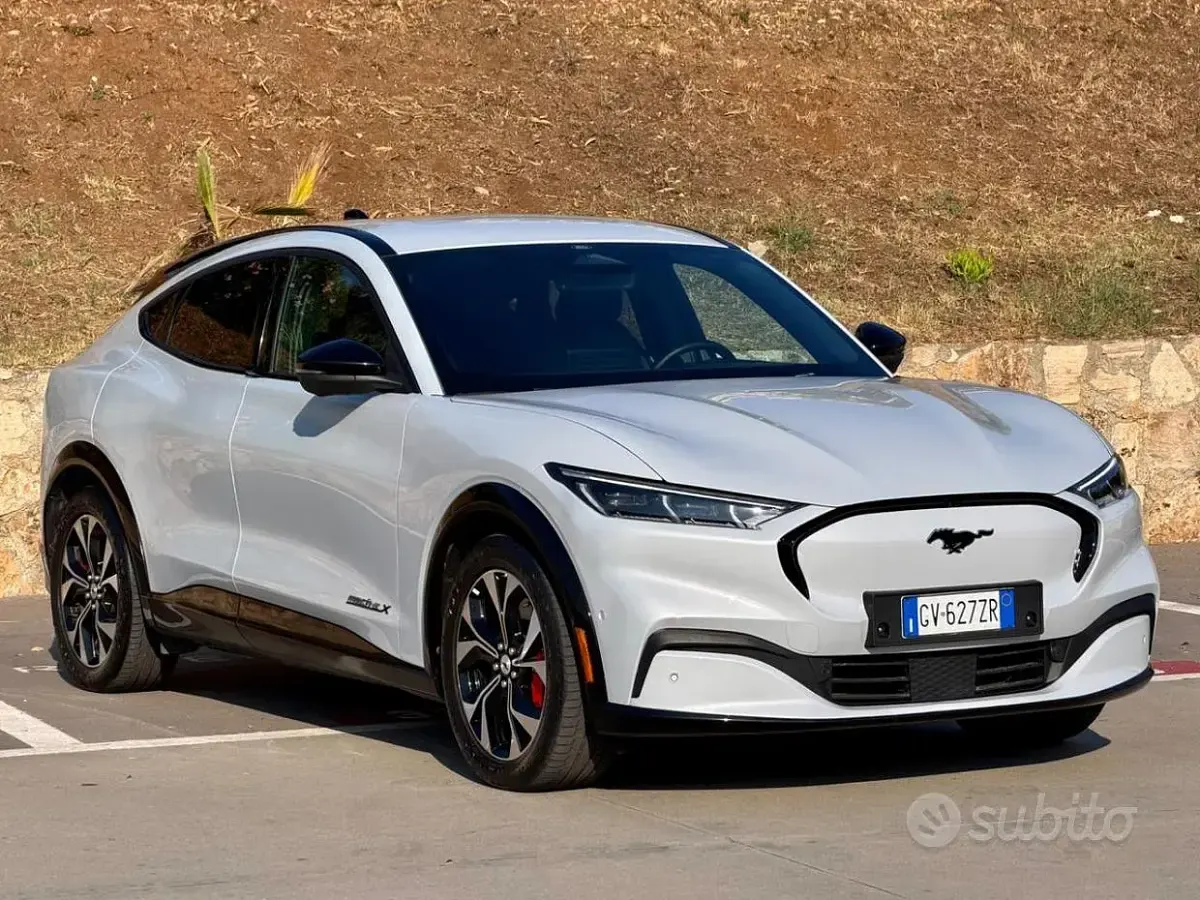 Usata Ford Mustang Mach-E Extended Range 100 kW (136 CV) 2024 Grigio SUV