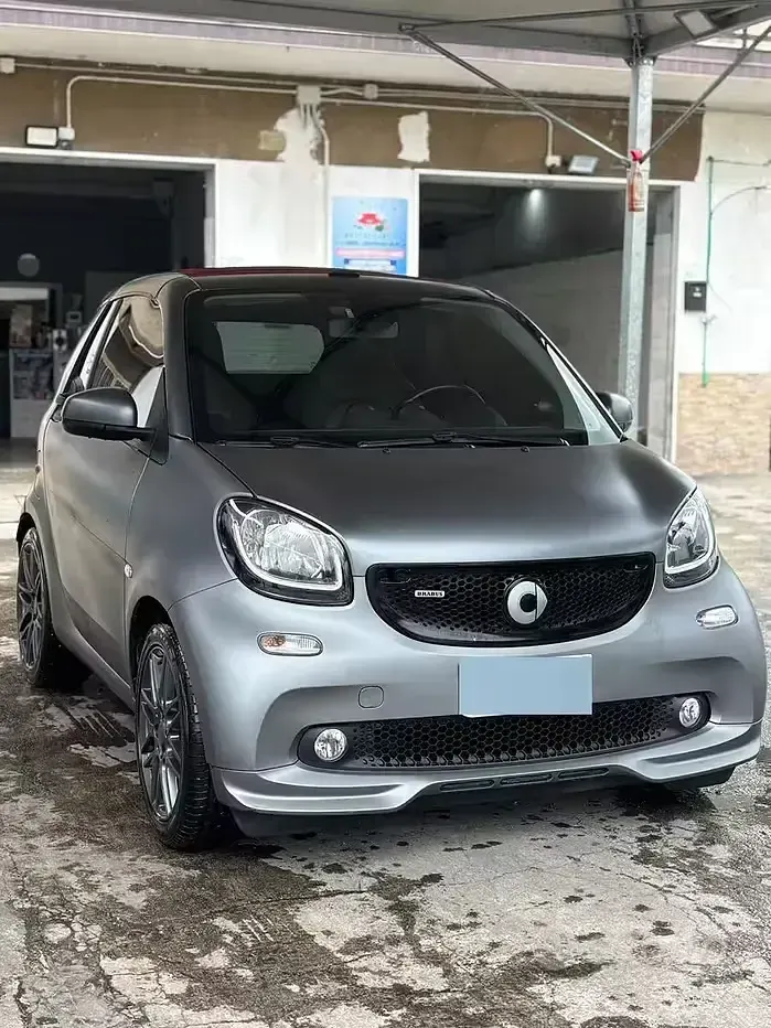 Usata Smart ForTwo Cabrio Brabus 90 CV (66 kW) 2016 Grigio Cabrio