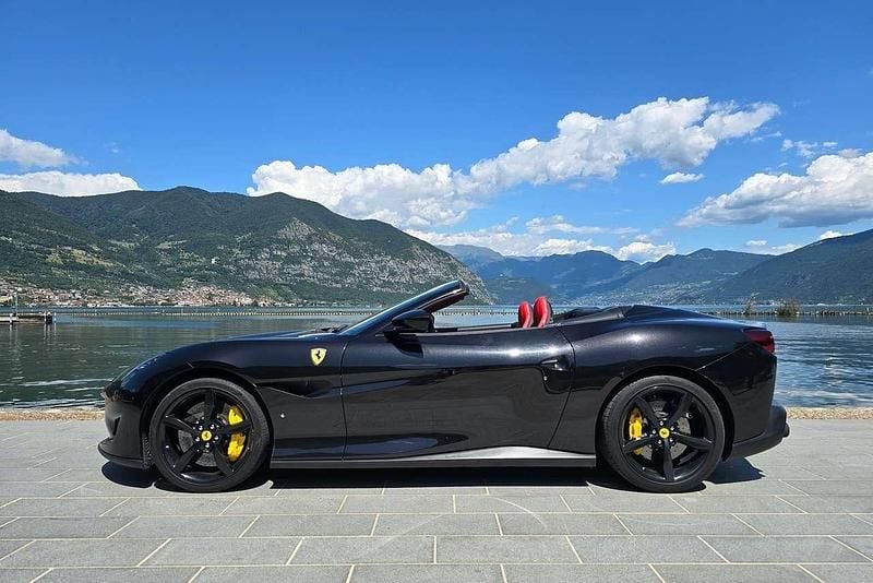 Usata Ferrari Portofino 600 CV (441 kW) 2019 Nero Cabrio