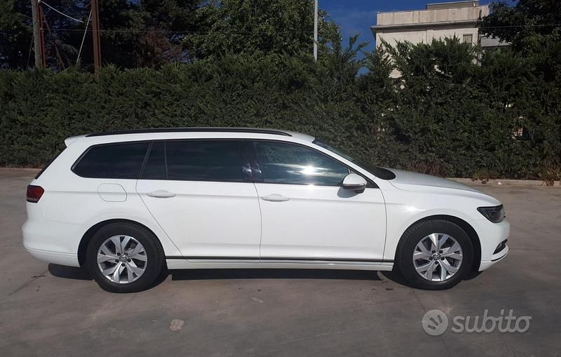 Usata VW Passat Trendline 120 CV (88 kW) 2018 Bianco Station wagon