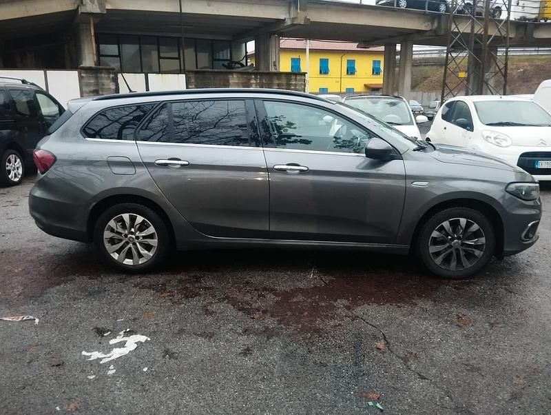 Usata Fiat Tipo Lounge 119 CV (87 kW) 2018 Grigio Station wagon