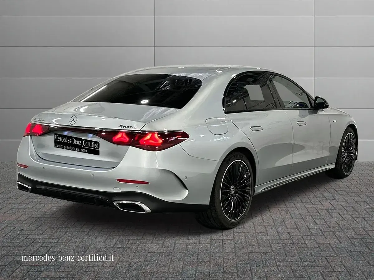 Nuova Mercedes E300 Advanced Plus 197 CV (144 kW) 2026 Argento hightech Berlina