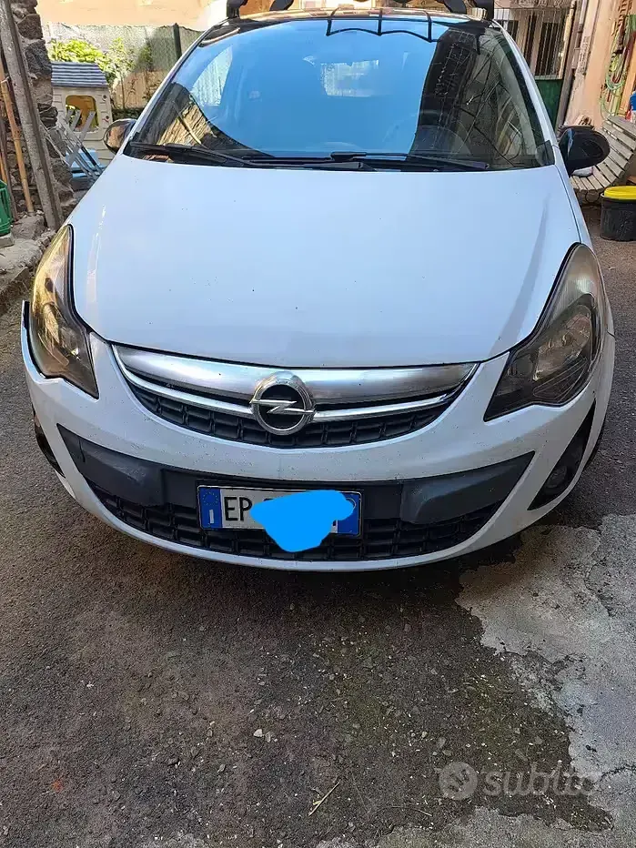 Usata Opel Corsa 85 CV (62 kW) 2013 Bianco Utilitaria