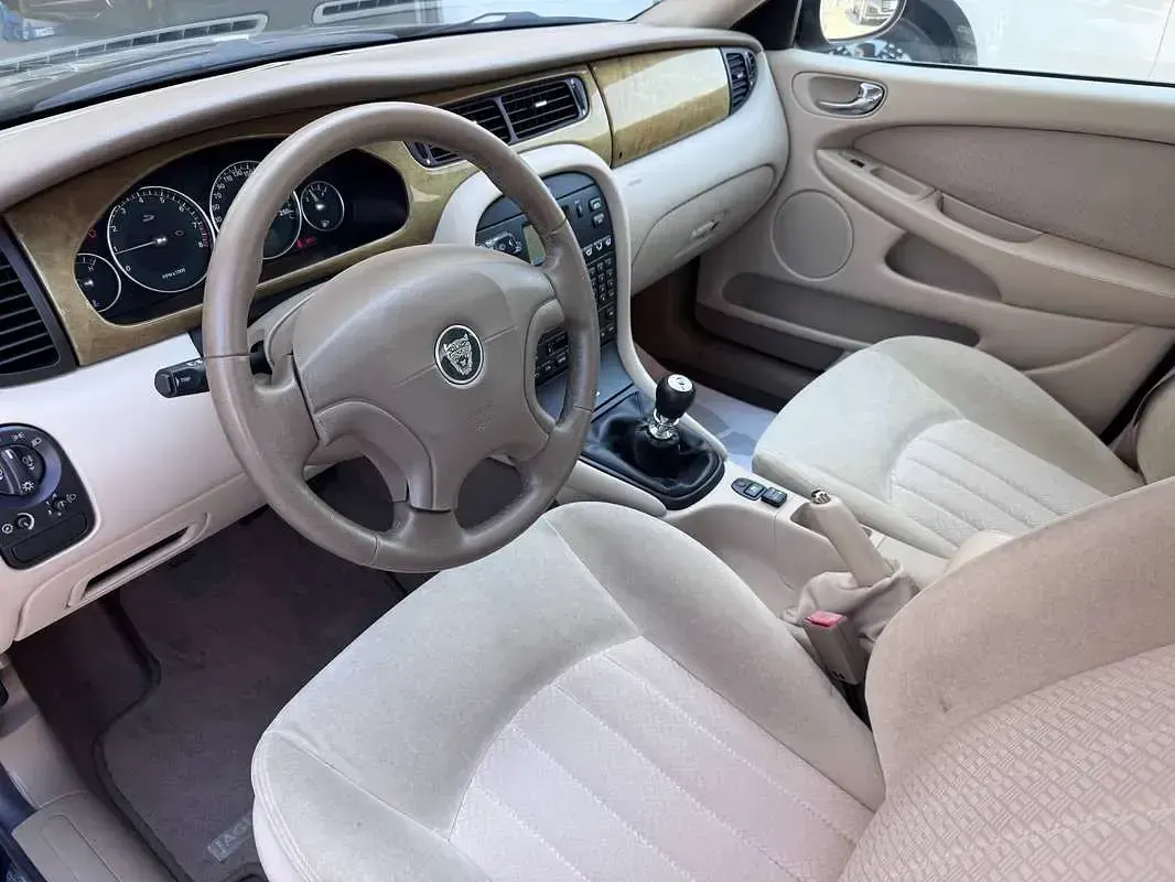 Usata Jaguar X-type Executive 156 CV (114 kW) 2002 Berlina