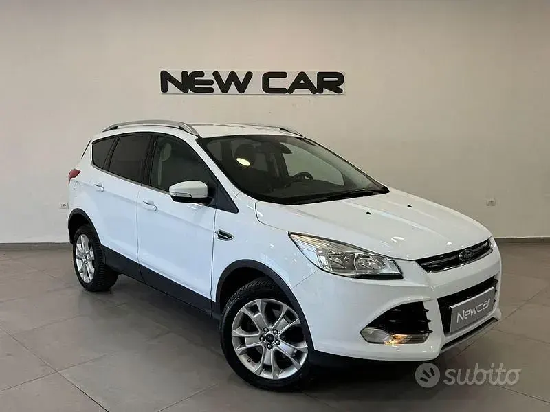 Usata Ford Kuga Titanium 150 CV (110 kW) 2015 Bianco SUV
