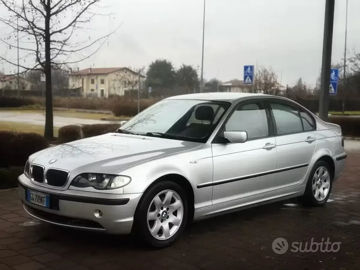 Usata BMW 320 150 CV (110 kW) 2003 Grigio Berlina