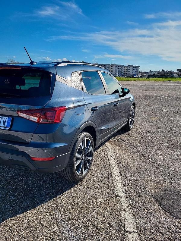 Usata Seat Arona 115 CV (84 kW) 2025 Grigio SUV