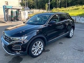 Usata VW T-Roc 150 CV (110 kW) 2018 Nero SUV