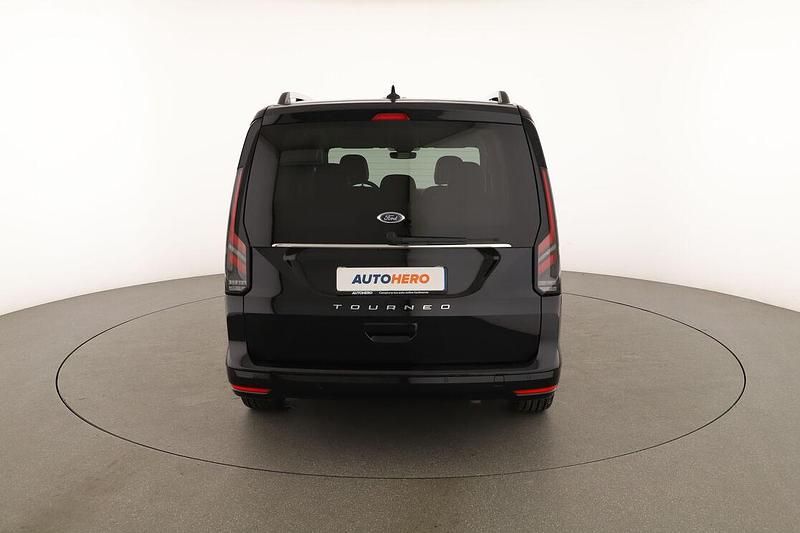 Usata Ford Grand Tourneo Connect Titanium 122 CV (89 kW) 2022 Nero Monovolume