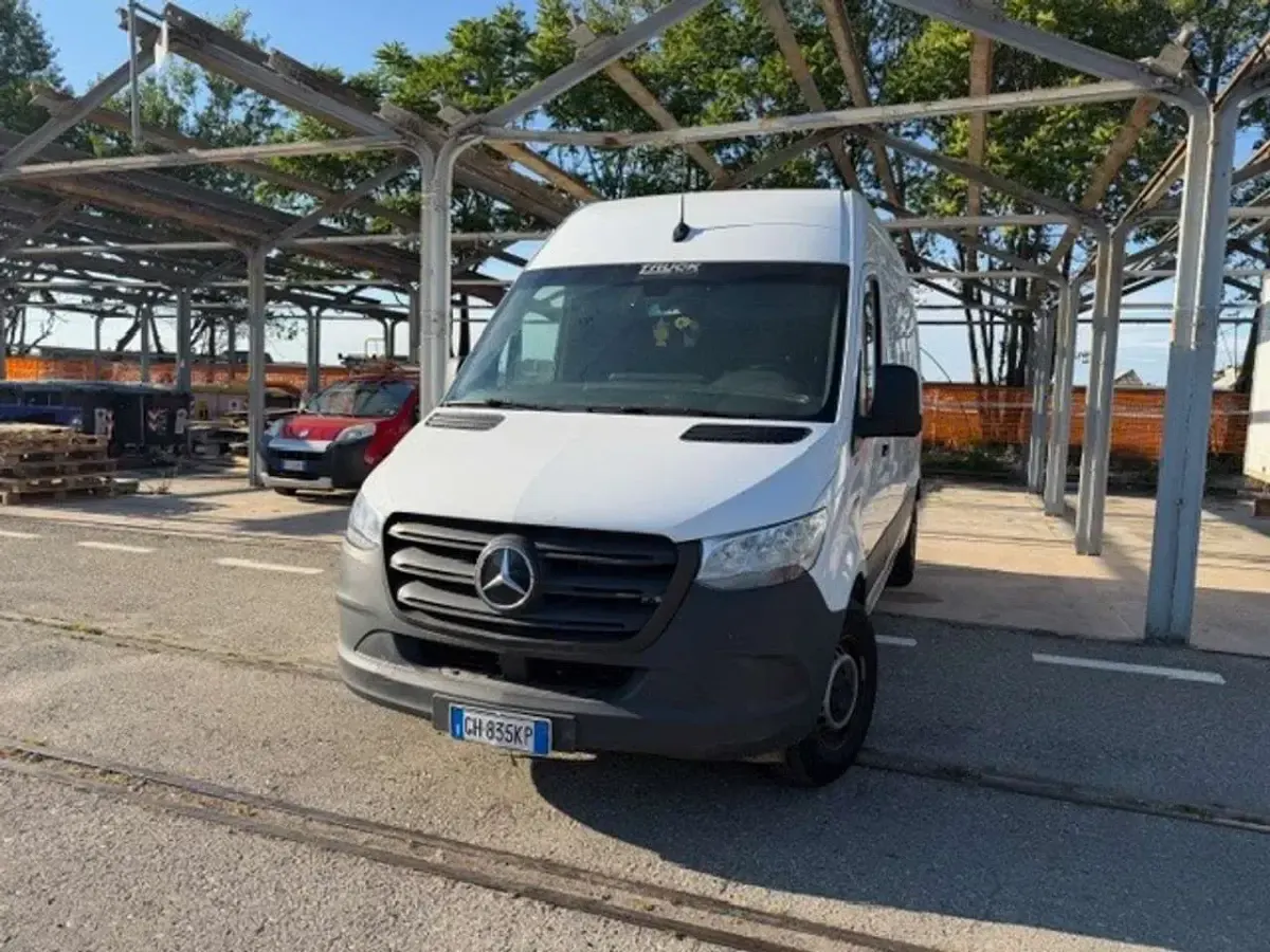 Usata Mercedes E-Sprinter 69 kW (95 CV) 2021 Bianco Furgone