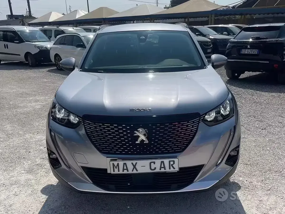Usata Peugeot 2008 GT 131 CV (96 kW) 2021 Grigio SUV