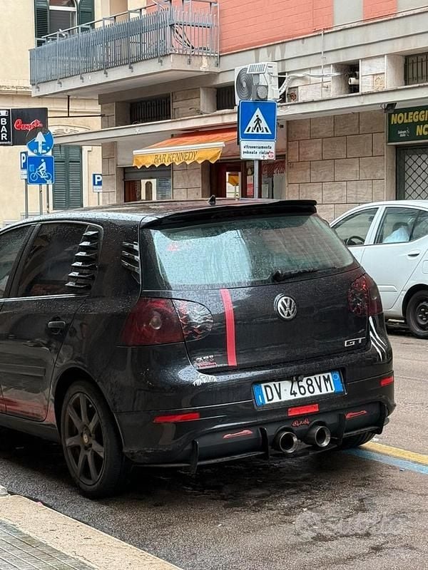 Usata VW Golf VI 122 CV (89 kW) 2009 Nero Utilitaria