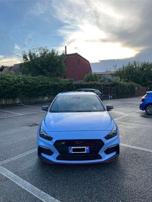 Usata Hyundai i30 N Performance 275 CV (202 kW) 2018 Blu/azzurro Berlina