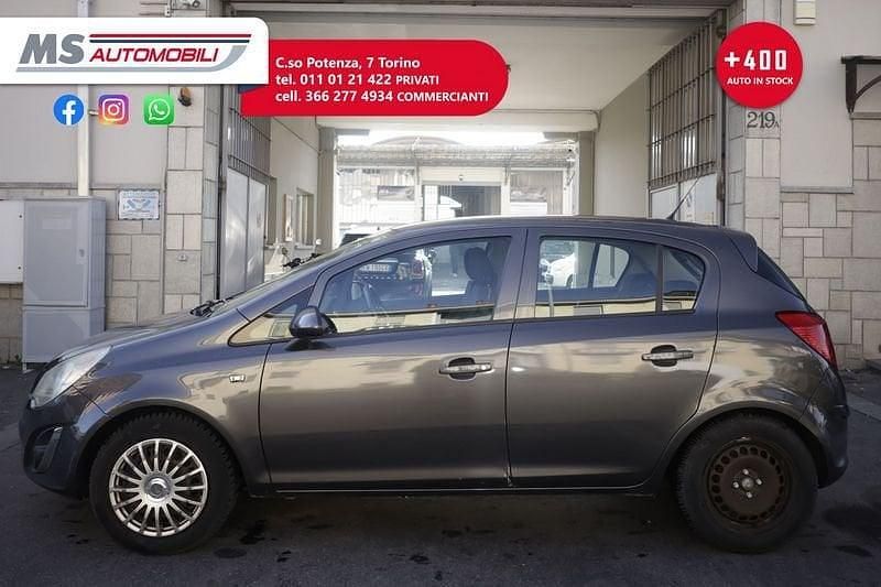 Usata Opel Corsa Cosmo 75 CV (55 kW) 2011 Nero Utilitaria