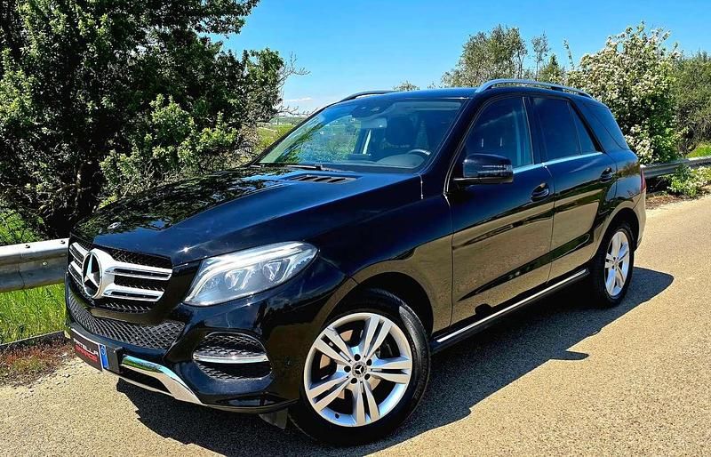 Usata Mercedes GLE250 204 CV (150 kW) 2018 Nero SUV