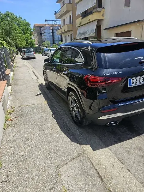 Usata Mercedes GLA200 150 CV (110 kW) 2023 SUV