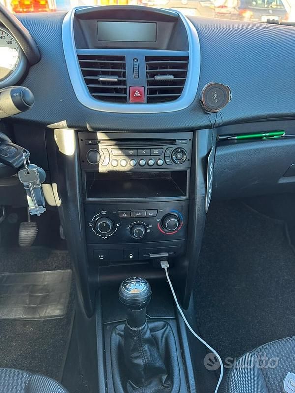 Usata Peugeot 207 2010 Nero Berlina